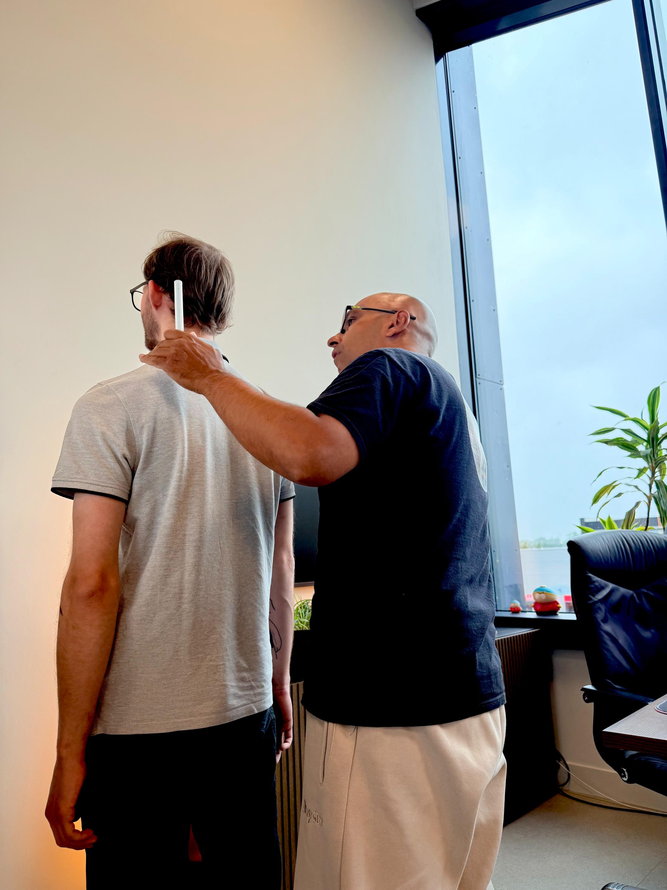 Posture analysis of an employee during a company visit